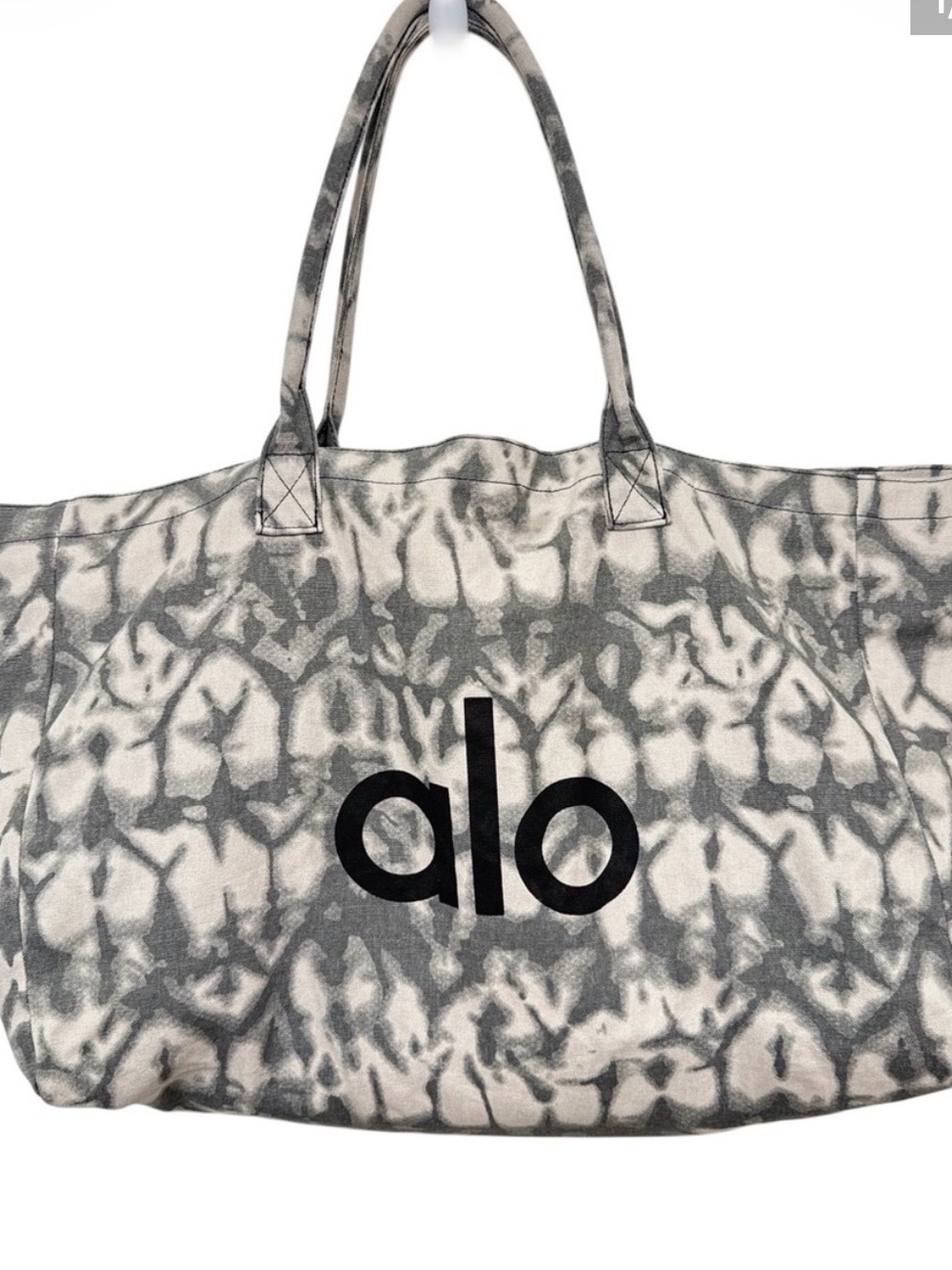ALO Yoga Gray & White Tie-Dye Tote Bag NWT